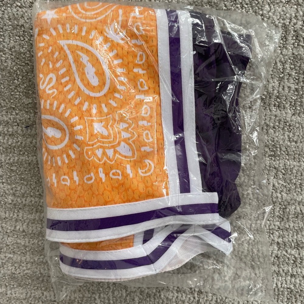 Collect & Select LA Lakers inspired XS extra small zipper pocket shorts